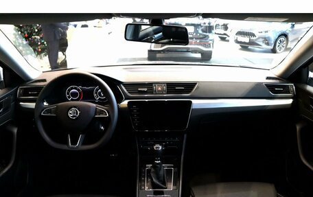 Skoda Superb III рестайлинг, 2025 год, 3 500 000 рублей, 10 фотография