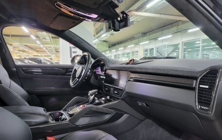 Porsche Cayenne III, 2022 год, 15 990 000 рублей, 8 фотография