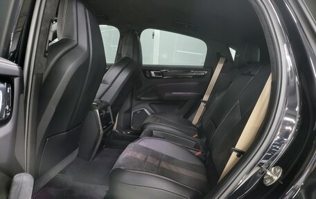 Porsche Cayenne III, 2022 год, 15 990 000 рублей, 14 фотография
