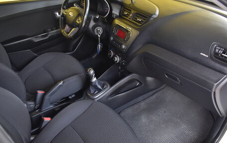 KIA Rio III рестайлинг, 2014 год, 750 000 рублей, 15 фотография
