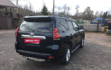 Toyota Land Cruiser Prado 150 рестайлинг 2, 2017 год, 4 600 000 рублей, 2 фотография