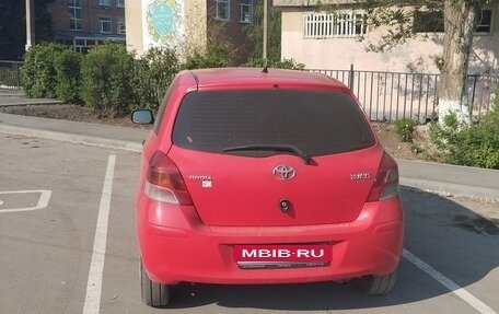 Toyota Yaris III рестайлинг, 2010 год, 550 000 рублей, 3 фотография
