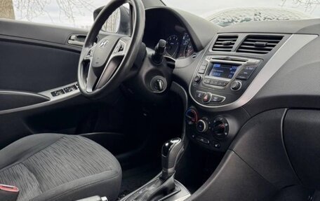 Hyundai Solaris II рестайлинг, 2016 год, 1 200 000 рублей, 5 фотография