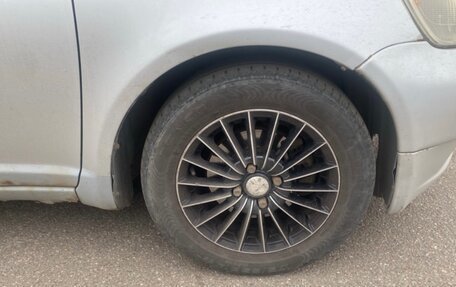 Toyota Yaris I рестайлинг, 2001 год, 245 000 рублей, 5 фотография