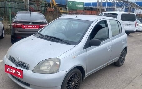 Toyota Yaris I рестайлинг, 2001 год, 245 000 рублей, 11 фотография