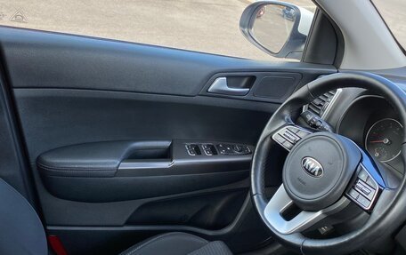 KIA Sportage IV рестайлинг, 2020 год, 2 400 000 рублей, 5 фотография