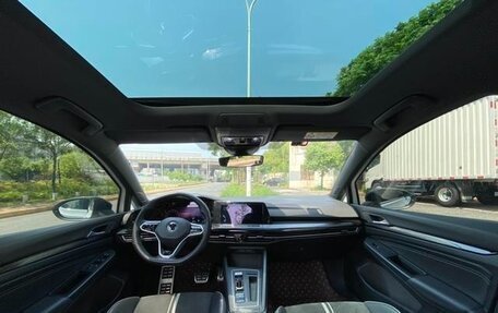 Volkswagen Golf VIII, 2021 год, 1 350 400 рублей, 10 фотография