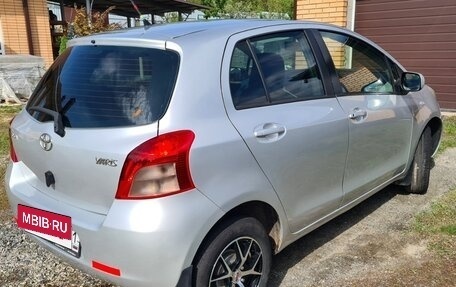 Toyota Yaris III рестайлинг, 2007 год, 590 000 рублей, 6 фотография