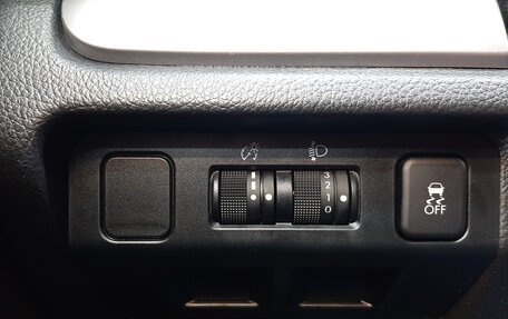 Subaru Forester, 2015 год, 2 080 000 рублей, 17 фотография