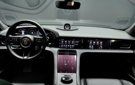 Porsche Taycan I, 2020 год, 12 300 000 рублей, 33 фотография