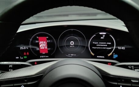 Porsche Taycan I, 2020 год, 12 300 000 рублей, 36 фотография