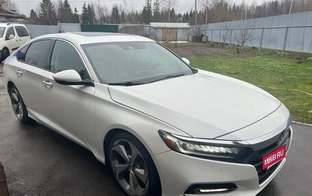 Honda Accord IX рестайлинг, 2018 год, 2 100 000 рублей, 2 фотография