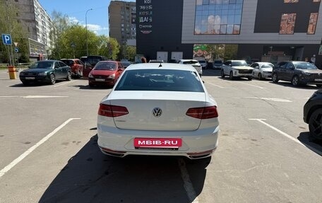Volkswagen Passat B8 рестайлинг, 2018 год, 2 100 000 рублей, 3 фотография