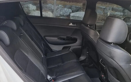 KIA Sportage IV рестайлинг, 2021 год, 1 700 000 рублей, 11 фотография