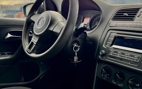 Volkswagen Polo VI (EU Market), 2013 год, 720 000 рублей, 10 фотография