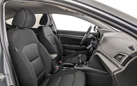 Hyundai Elantra VI рестайлинг, 2017 год, 1 400 000 рублей, 24 фотография