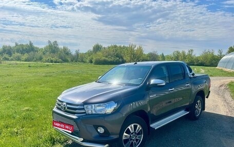 Toyota Hilux VIII, 2017 год, 3 700 000 рублей, 1 фотография