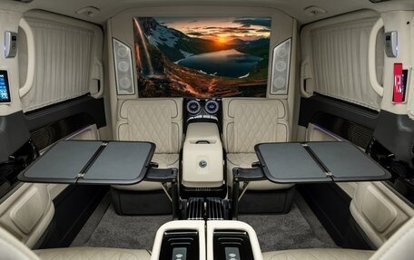Mercedes-Benz V-Класс, 2024 год, 28 440 000 рублей, 15 фотография