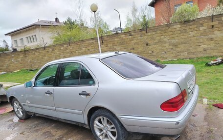 Mercedes-Benz E-Класс, 1997 год, 200 000 рублей, 7 фотография
