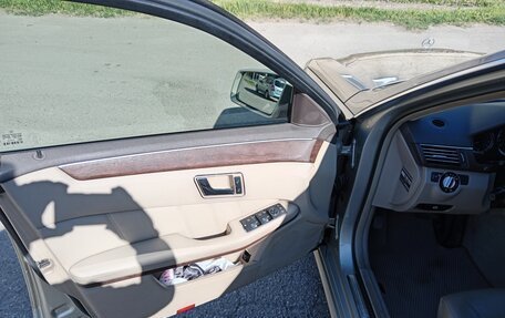 Mercedes-Benz E-Класс, 2009 год, 1 850 000 рублей, 3 фотография