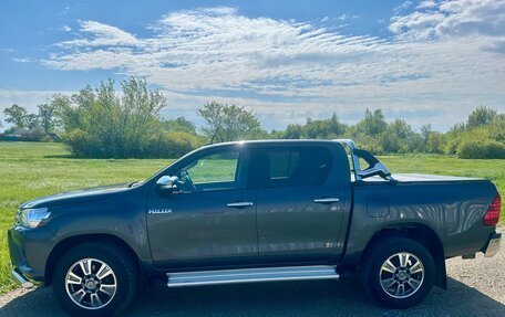 Toyota Hilux VIII, 2017 год, 3 700 000 рублей, 5 фотография