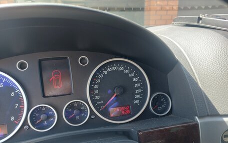 Volkswagen Touareg III, 2006 год, 900 000 рублей, 8 фотография