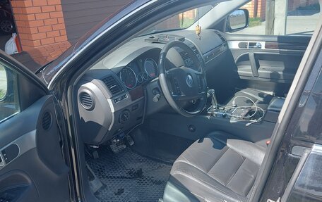 Volkswagen Touareg III, 2006 год, 900 000 рублей, 9 фотография