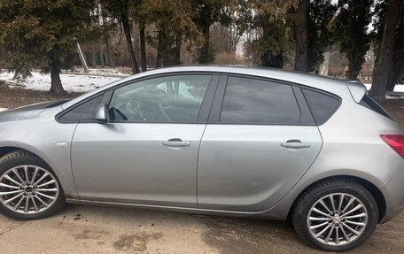 Opel Astra J, 2010 год, 510 000 рублей, 4 фотография