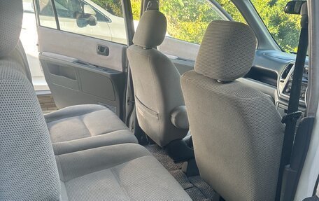 Mitsubishi Dion I рестайлинг, 2001 год, 380 000 рублей, 7 фотография