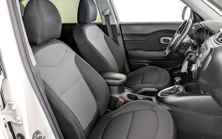 KIA Soul II рестайлинг, 2018 год, 1 545 000 рублей, 23 фотография