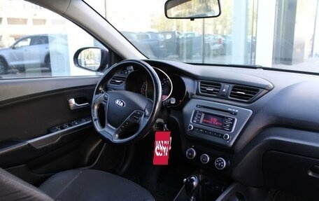 KIA Rio III рестайлинг, 2015 год, 830 000 рублей, 9 фотография