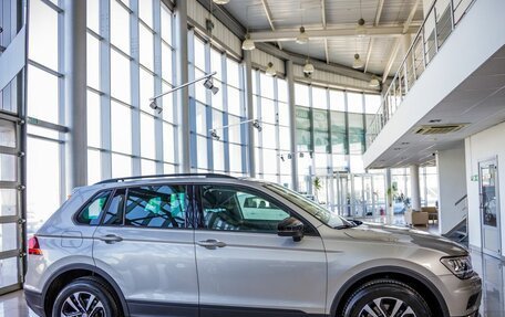 Volkswagen Tiguan II, 2019 год, 2 548 000 рублей, 8 фотография