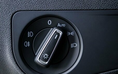Volkswagen Tiguan II, 2019 год, 2 548 000 рублей, 17 фотография