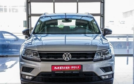 Volkswagen Tiguan II, 2019 год, 2 548 000 рублей, 2 фотография