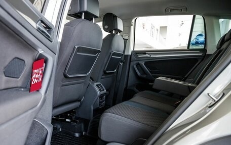 Volkswagen Tiguan II, 2019 год, 2 548 000 рублей, 22 фотография