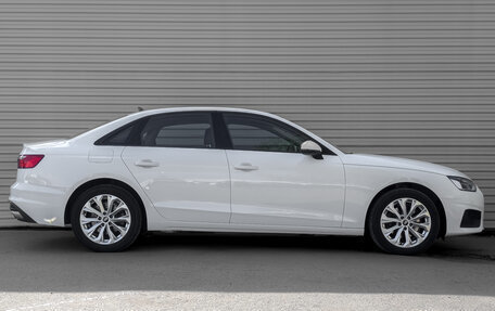 Audi A4, 2022 год, 3 450 000 рублей, 4 фотография