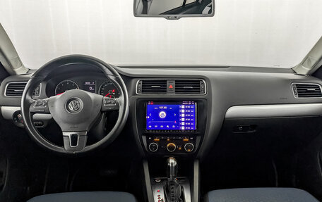 Volkswagen Jetta VI, 2013 год, 1 300 000 рублей, 14 фотография