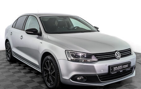 Volkswagen Jetta VI, 2013 год, 1 300 000 рублей, 3 фотография