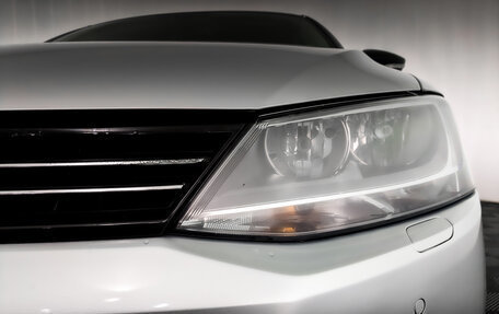 Volkswagen Jetta VI, 2013 год, 1 300 000 рублей, 17 фотография