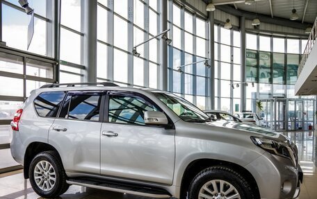 Toyota Land Cruiser Prado 150 рестайлинг 2, 2014 год, 3 598 000 рублей, 8 фотография