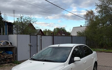 Ford Focus II рестайлинг, 2005 год, 470 000 рублей, 1 фотография