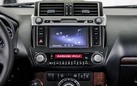 Toyota Land Cruiser Prado 150 рестайлинг 2, 2014 год, 3 598 000 рублей, 30 фотография