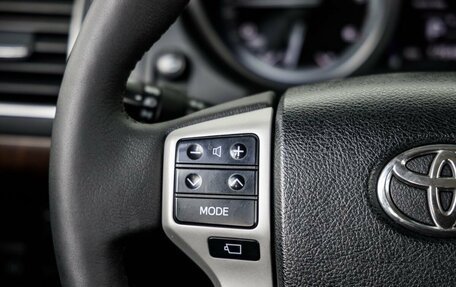 Toyota Land Cruiser Prado 150 рестайлинг 2, 2014 год, 3 598 000 рублей, 37 фотография
