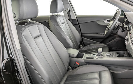 Audi A4, 2019 год, 2 965 000 рублей, 24 фотография
