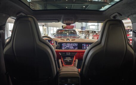 Porsche Cayenne III, 2024 год, 18 300 000 рублей, 15 фотография