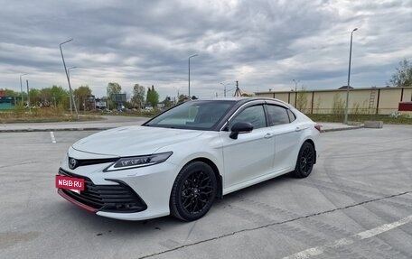 Toyota Camry, 2021 год, 3 200 000 рублей, 3 фотография