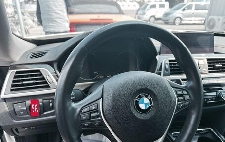 BMW 3 серия, 2019 год, 3 800 000 рублей, 15 фотография