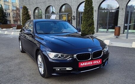BMW 3 серия, 2011 год, 1 950 000 рублей, 6 фотография