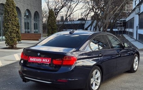 BMW 3 серия, 2011 год, 1 950 000 рублей, 3 фотография