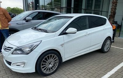 Hyundai Solaris II рестайлинг, 2015 год, 1 100 000 рублей, 1 фотография
